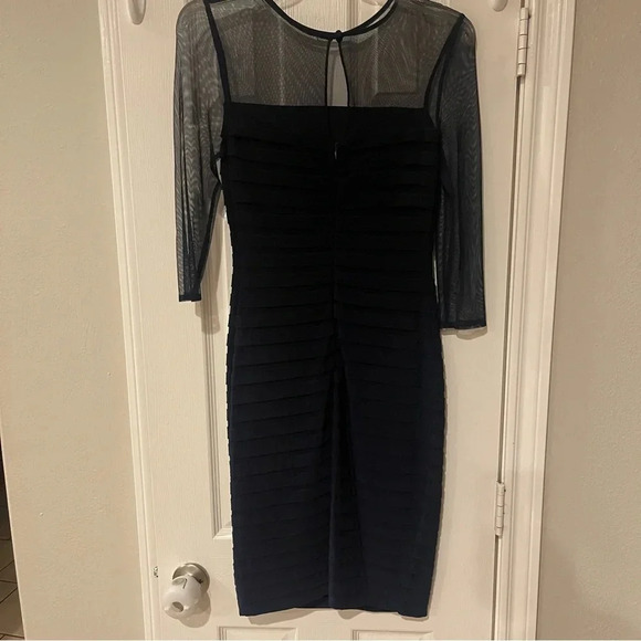 Adrianna Papell Illusion Pleated Body-con Dress Sz 4 Navy - Picture 5 of 11